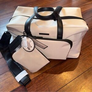 Boarding Pass Made In USA Travel Bag With Toiletry Bag & Bottles NWT Retail $290